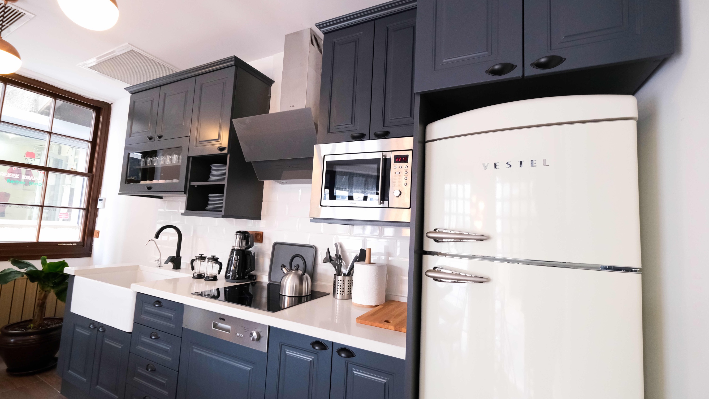 2 Bed Mix Dorm Room - Image 7