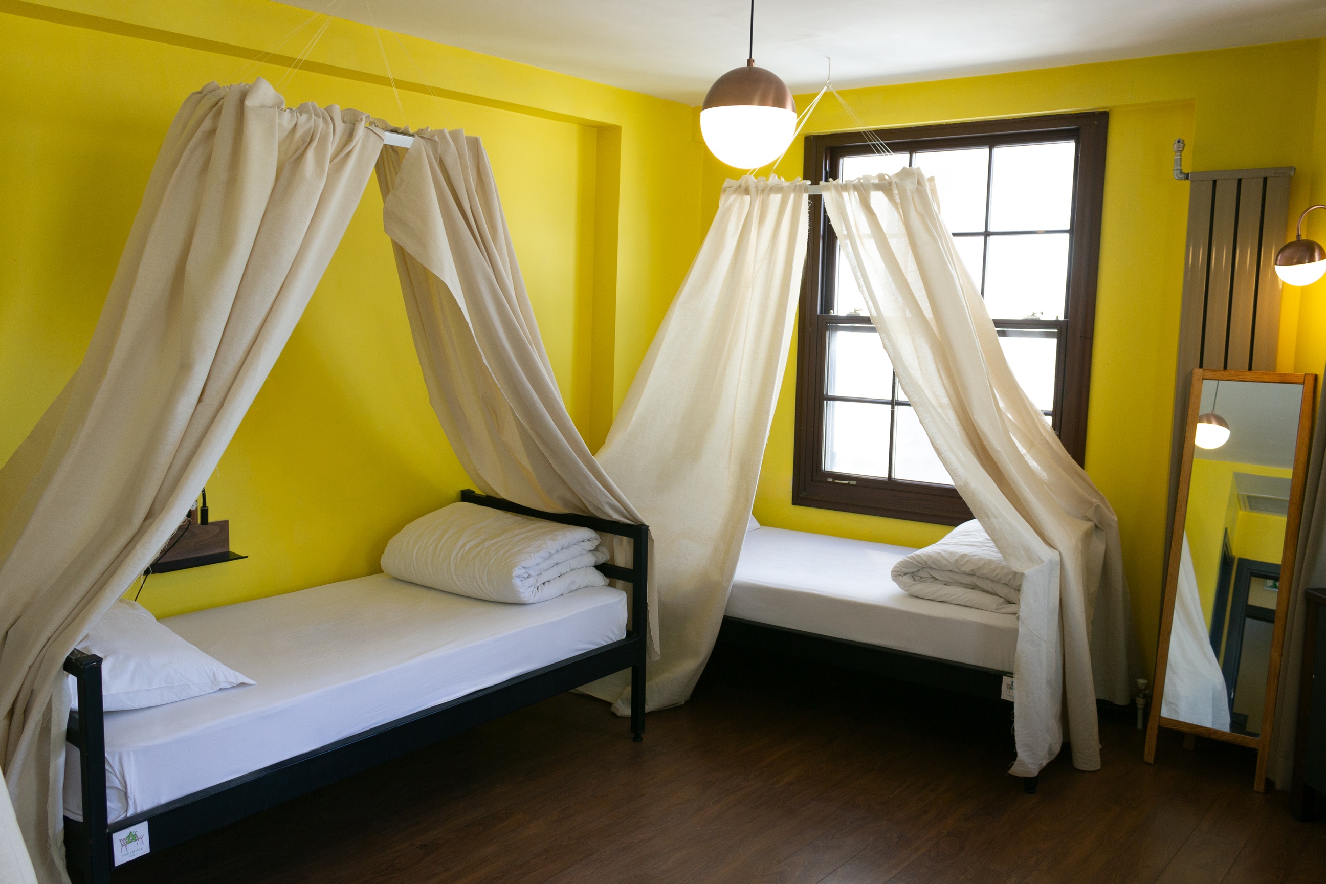 6 Bed Mix Dorm Room - Image 1