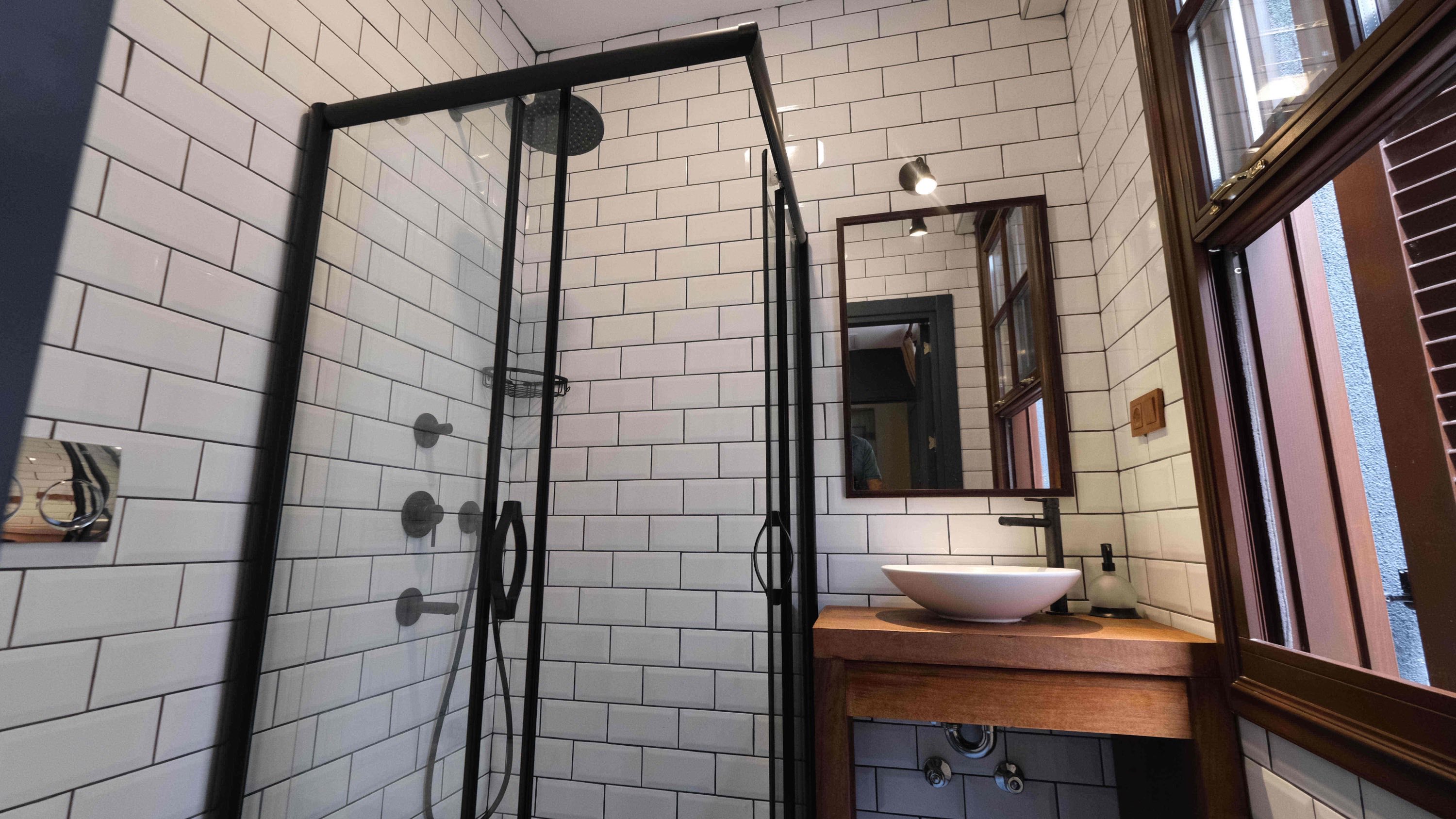 Double Room - Image 2